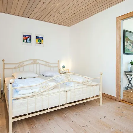 8 Person In Bindslev-by Traum Bindslev