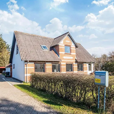 8 Person In Bindslev-by Traum