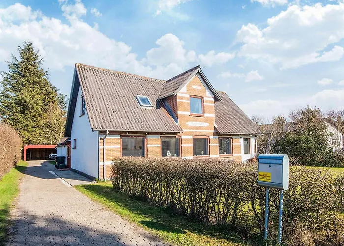 8 Person In Bindslev-by Traum
